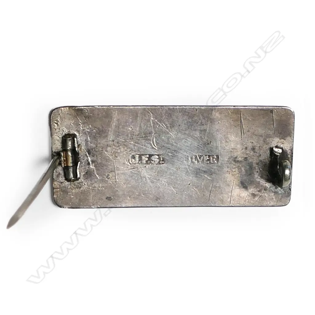 A late 19thC 'J.F' silver brooch, Image 1++